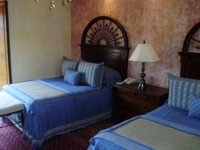 Hotel Palacio De Dona Leonor Antigua Екстер'єр фото